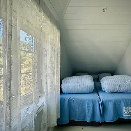 Idyllic Seaside With Sauna & Private Dock Lillesand