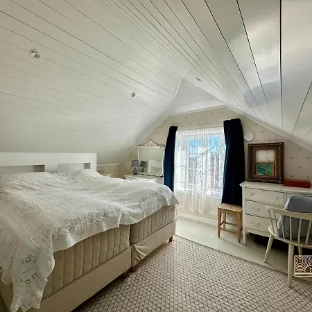 Feriehus Idyllic Seaside With Sauna & Private Dock Lillesand